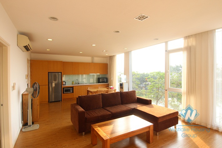 High floor lakeside apartment for rent in Tay Ho, Hanoi